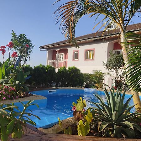 Residence Jardin Tropical ยาอุนเด ภายนอก รูปภาพ