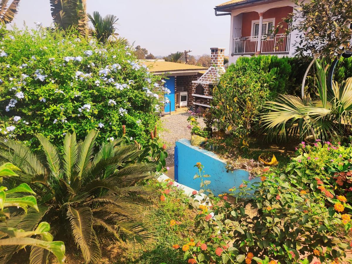 Residence Jardin Tropical ยาอุนเด ภายนอก รูปภาพ