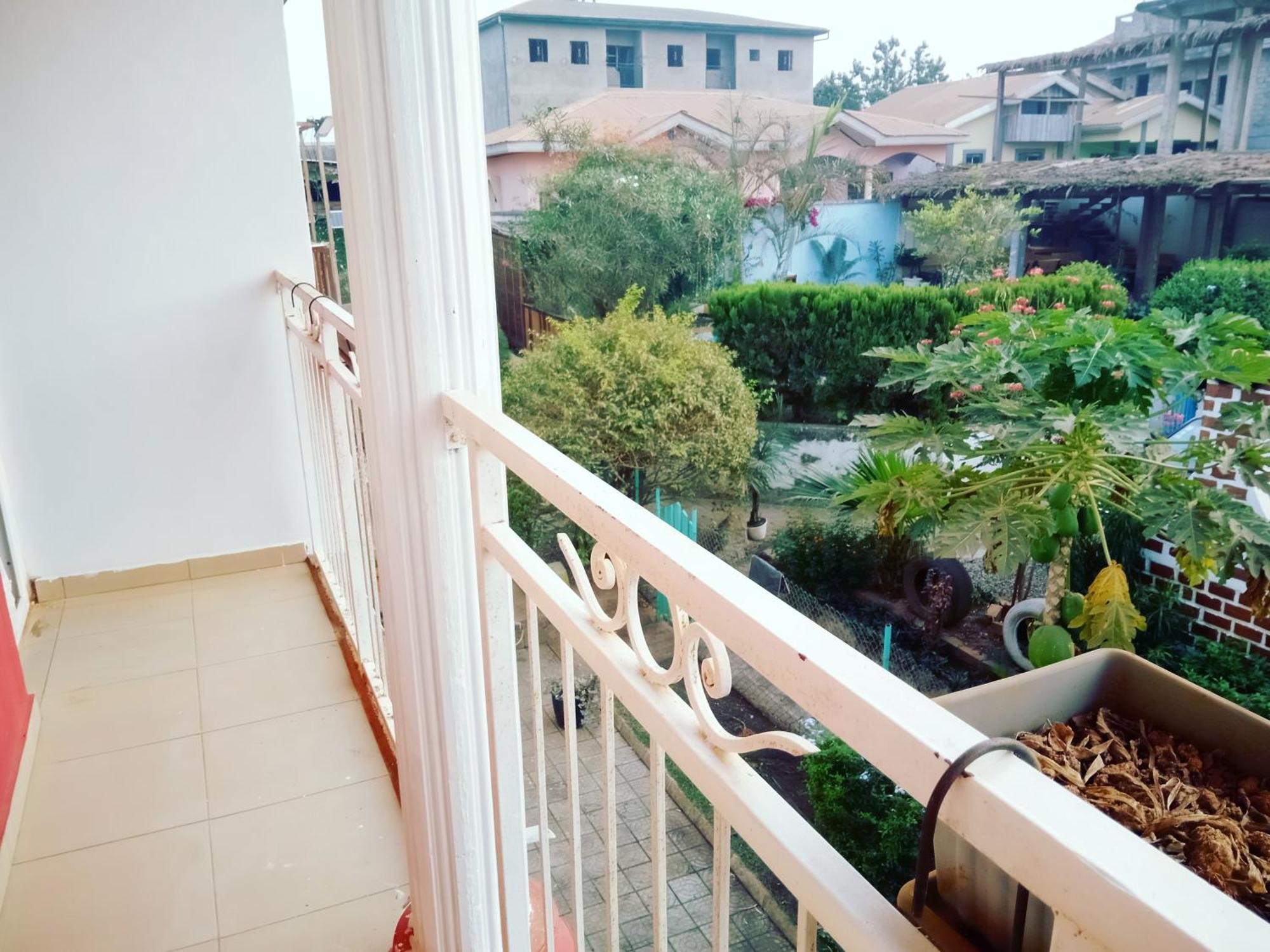 Residence Jardin Tropical ยาอุนเด ภายนอก รูปภาพ