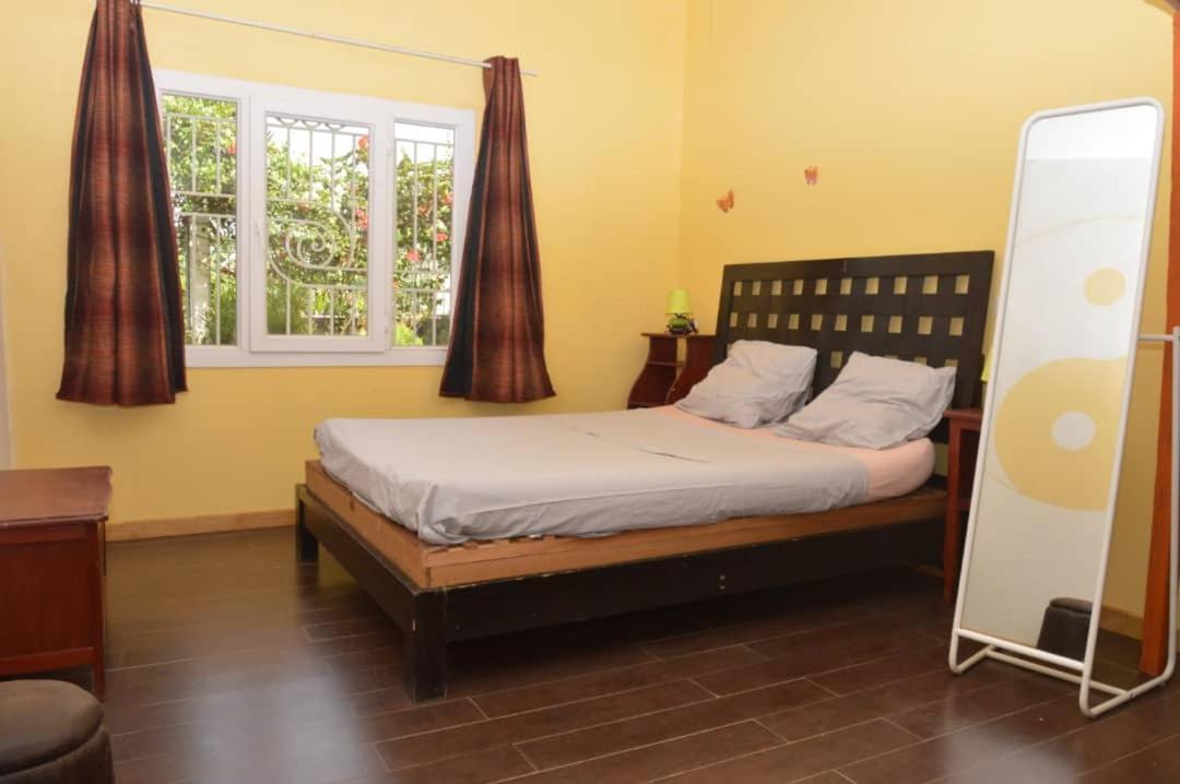Residence Jardin Tropical ยาอุนเด ภายนอก รูปภาพ