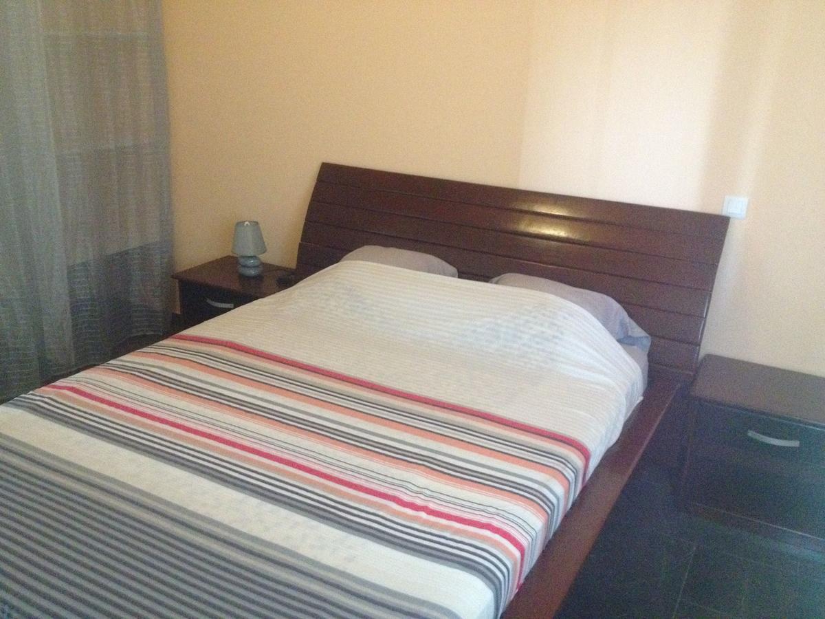 Residence Jardin Tropical ยาอุนเด ภายนอก รูปภาพ