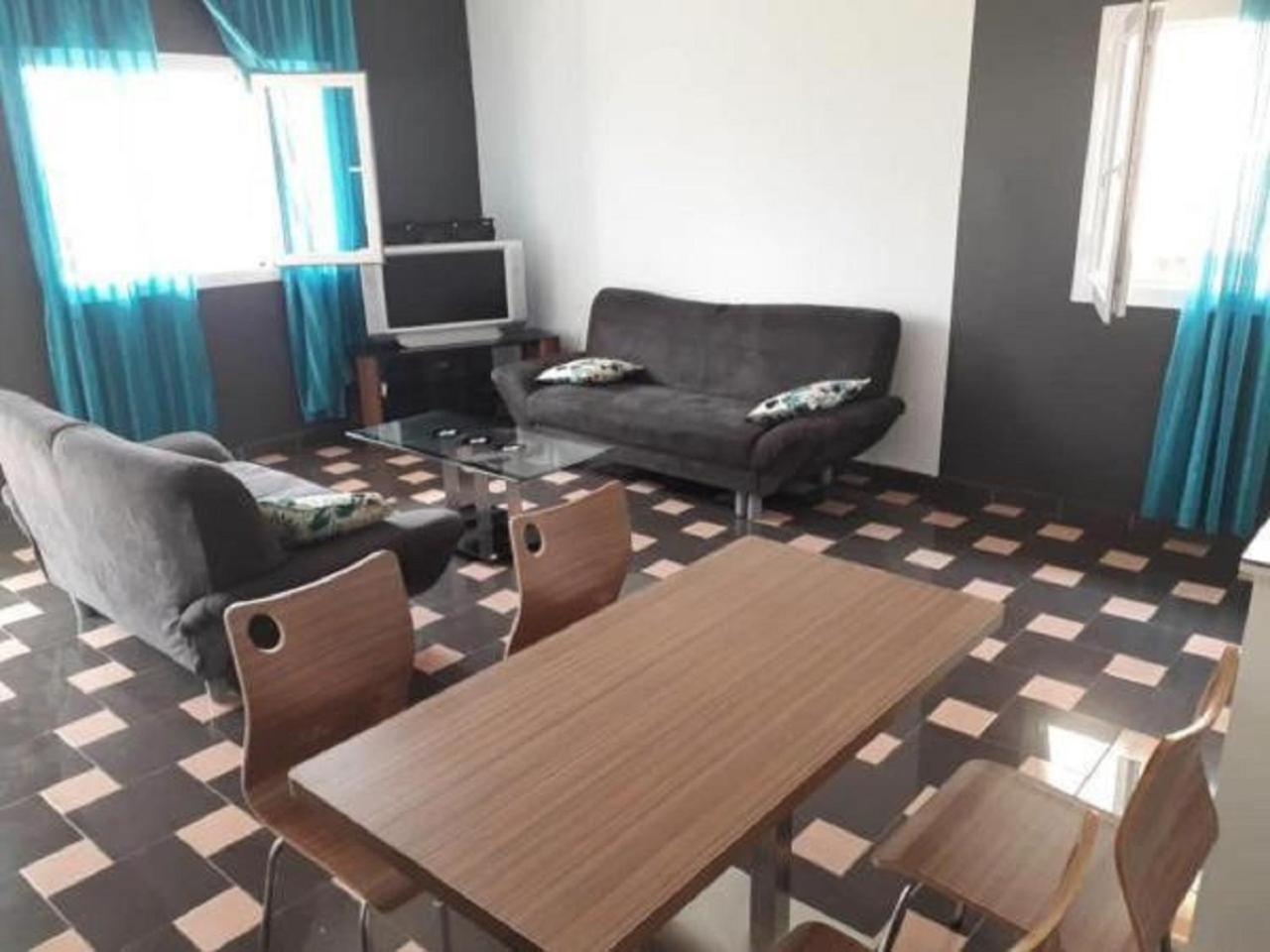 Residence Jardin Tropical ยาอุนเด ภายนอก รูปภาพ